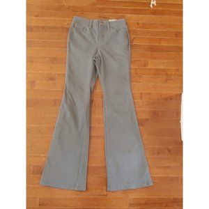 Ryegrass Women's High-waisted Semi Flare Grey Jeans Size 6